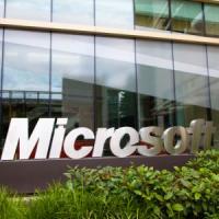 Nokia iese de pe piata telefoanelor mobile. Preda stafeta catre Microsoft
