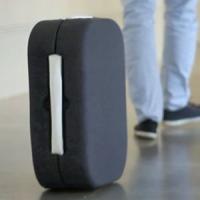 Idei de afaceri inteligente - Valiza care te urmeaza si pe care o gasesti prin bluetooth