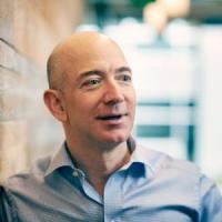 Reguli de aur: Invata de la Jeff Bezos cum sa cladesti un imperiu din propria afacere!
