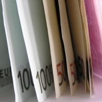 Guvernul ofera 10.000 de euro oricui vrea sa isi deschida o prima afacere