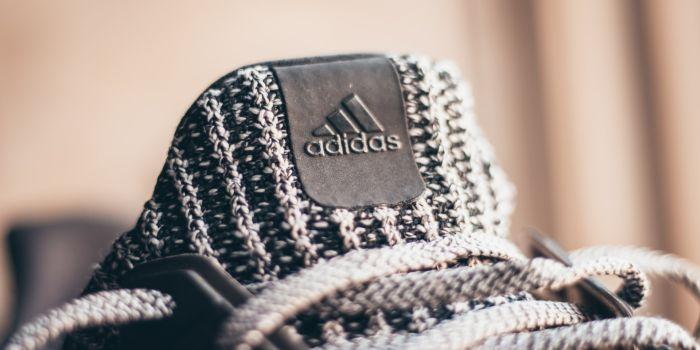 Adidas anticipeaza o pierdere de 700 de milioane de euro in 2023