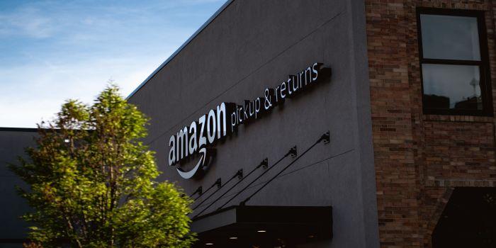 Amazon reduce numarul de articole vandute