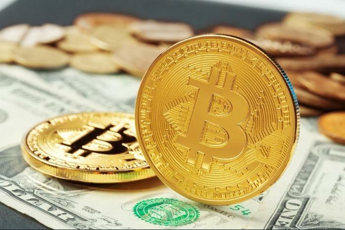 Bitcoin inregistreaza cel mai scazut nivel din ianuarie