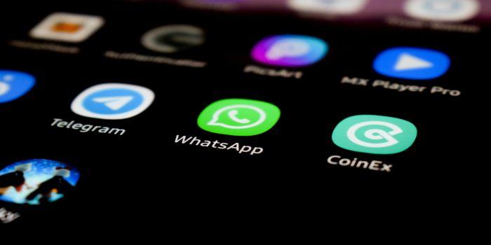 WhatsApp refuza afisarea reclamelor